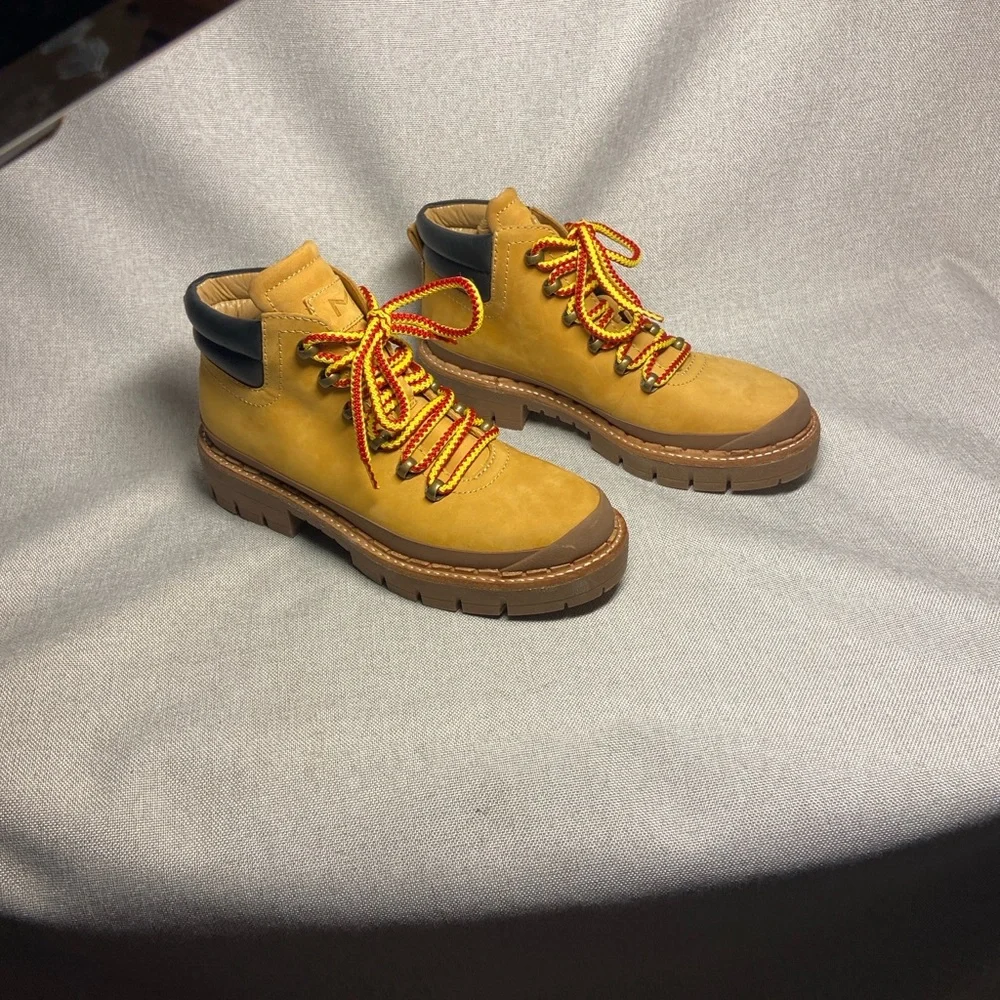 Marc Fisher LTD Cairy Hiking Boot Women's Size 7